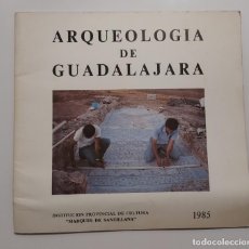 Folletos de turismo: ARQUEOLOGIA DE GUADALAJARA. Mª ROSARIO CUADRADO JIMÉNEZ. 1986. INSTITUCIÓN PROVINCIAL DE CULTURA. Lote 319954253