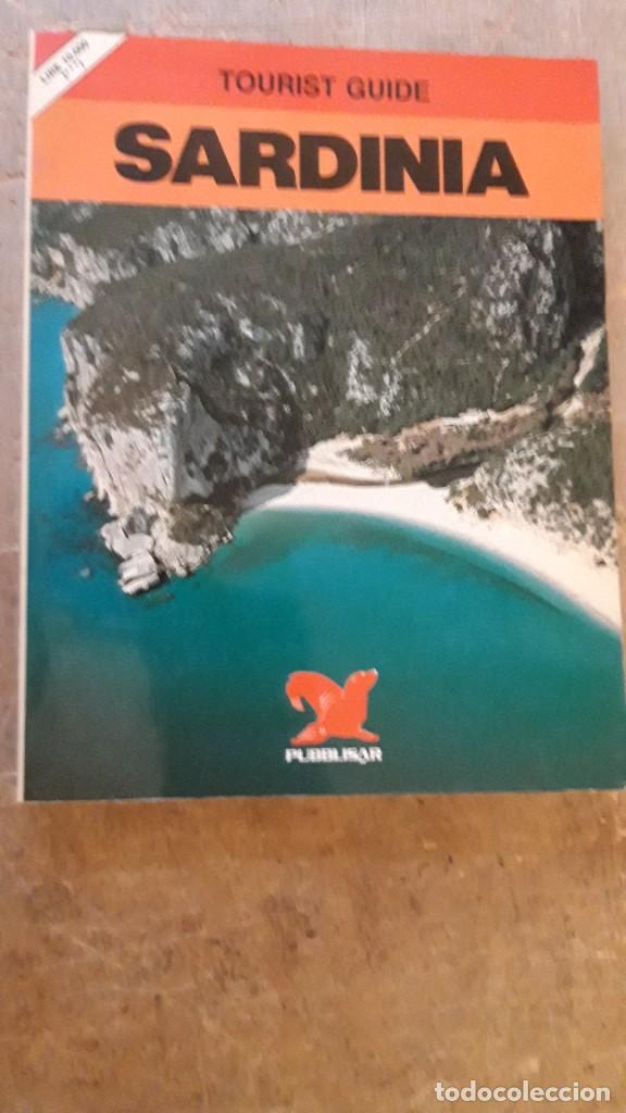 Brochures de tourisme: 1 GUIA DE TURISMO ** SARDINIA. CERDE&Ntilde;A ** PUBBLISAR 1984 .INGL&Eacute;S 256 P&Aacute;GINAS.