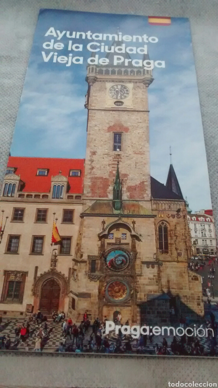 Travel Brochures: EL AYUNTAMIENTO DE LA CIUDAD VIEJA DE PRAGA