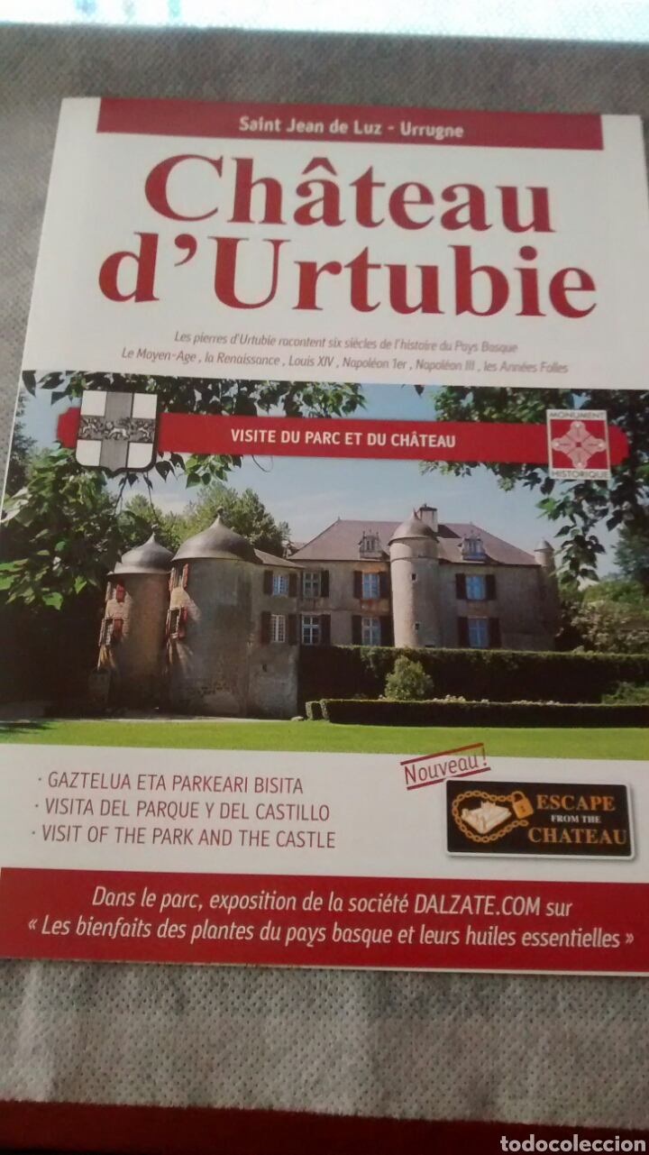 Brochures de tourisme: CHATEAU D&acute;URTUBIE