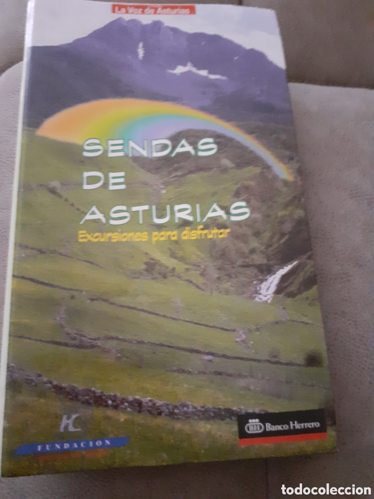 Tourismusbrosch&uuml;ren: Carpeta de 55 fichas de rutas turisticas de Asturias .Ver fotos y leer descripci&oacute;n.