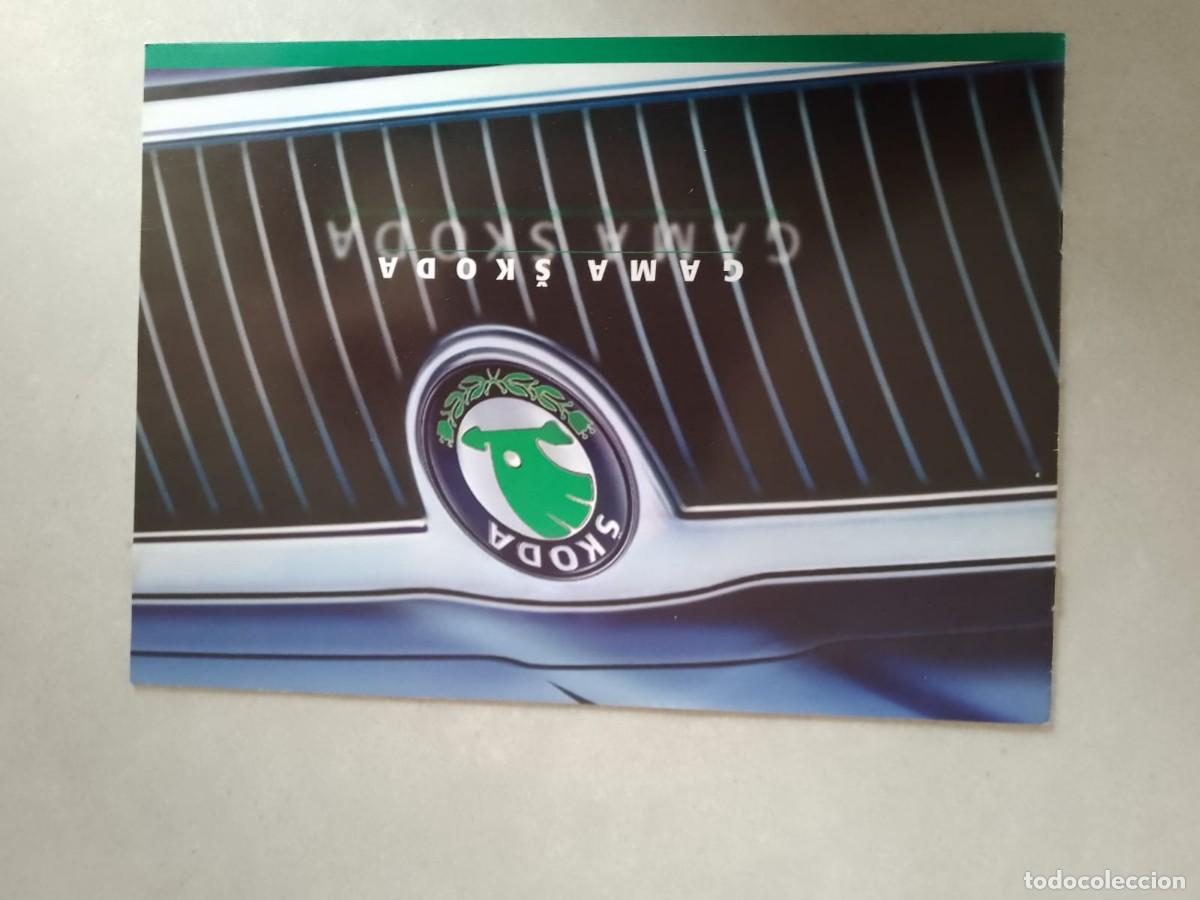 Travel Brochures: Cat&aacute;logo folleto gama SKODA en castellano (1990)