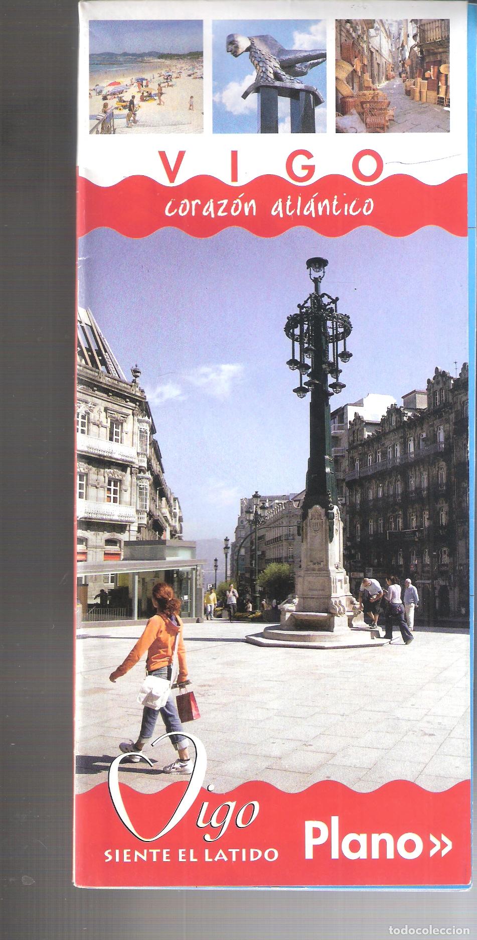 Travel Brochures: VIgo. Coraz&oacute;n atl&aacute;ntico. Plano. Turismo de Vigo. 2003. Desplegable. 23X10 / 46X60 cm.