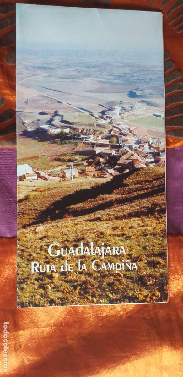 Brochures de tourisme: GUADALAJARA-T1-FOLLETOS DE TURISMO-RUTA DE LA CAMPI&Ntilde;A