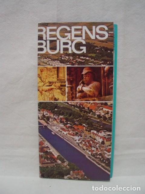 Brochures de tourisme: Regensburg. Ratisbona. Abierto es 10 veces m&aacute;s grande, con plano, texto, fotos y mapa con ilustracio