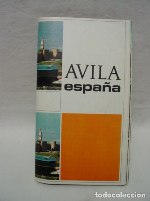 Travel Brochures: &Aacute;vila. A&ntilde;os 60-70. Ministerio de Informaci&oacute;n y Turismo. 20 p&aacute;ginas. Contiene 1 plano y 1 mapa-ilustr