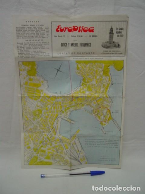 Travel Brochures: Coru&ntilde;a. Ed. Europtica. A&ntilde;os 70. Contiene 1 mapa alrededores de la Coru&ntilde;a 19 X 17 Cm; 1 plano 24,5 X