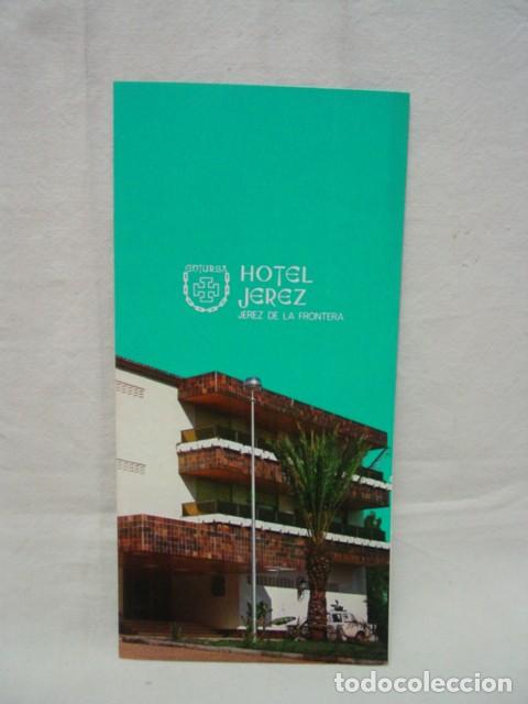 Brochures de tourisme: Hotel Jerez (De la Frontera). A&ntilde;os 70. 4 p&aacute;ginas. Contiene textos y fotos. Medida aproximada de cada