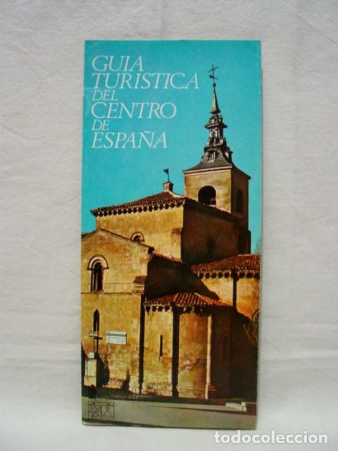 Brochures de tourisme: Centro de Espa&ntilde;a. A&ntilde;os 60. 28 p&aacute;ginas. Contiene 17 mapas ilustrados de 17 X 11 Cm; 1 mapa desplegabl