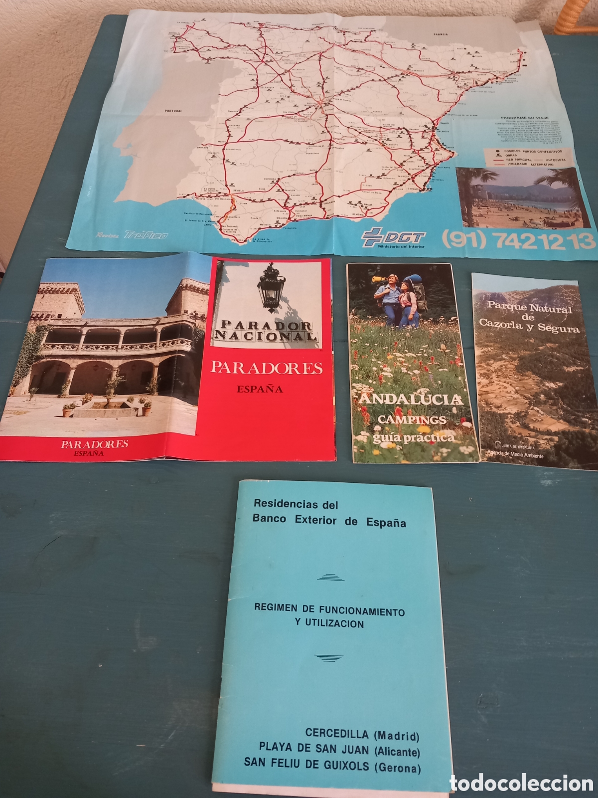 Brochures de tourisme: Lote: folletos de paradores nacionales, residencias del banco exterior de Espa&ntilde;a