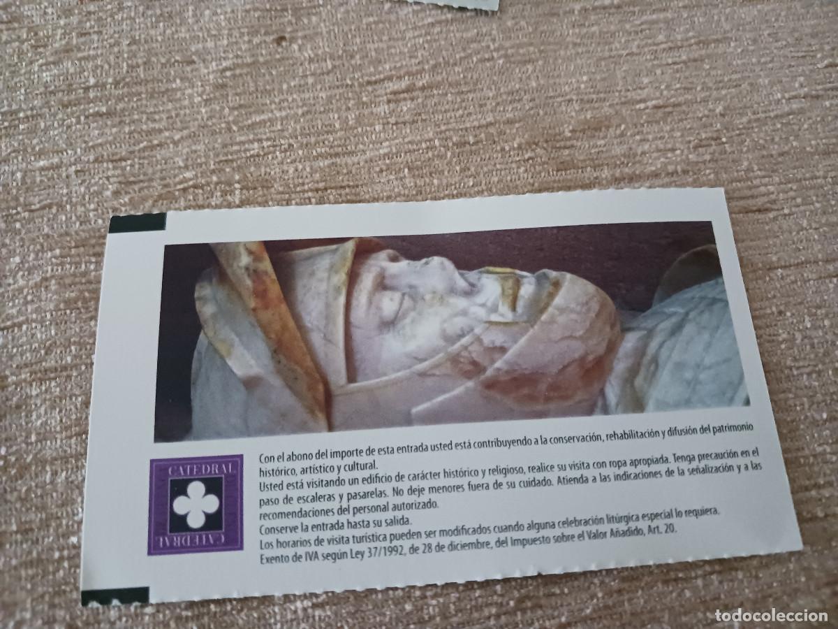 Folhetos de turismo: entrada a catedral de cuenca