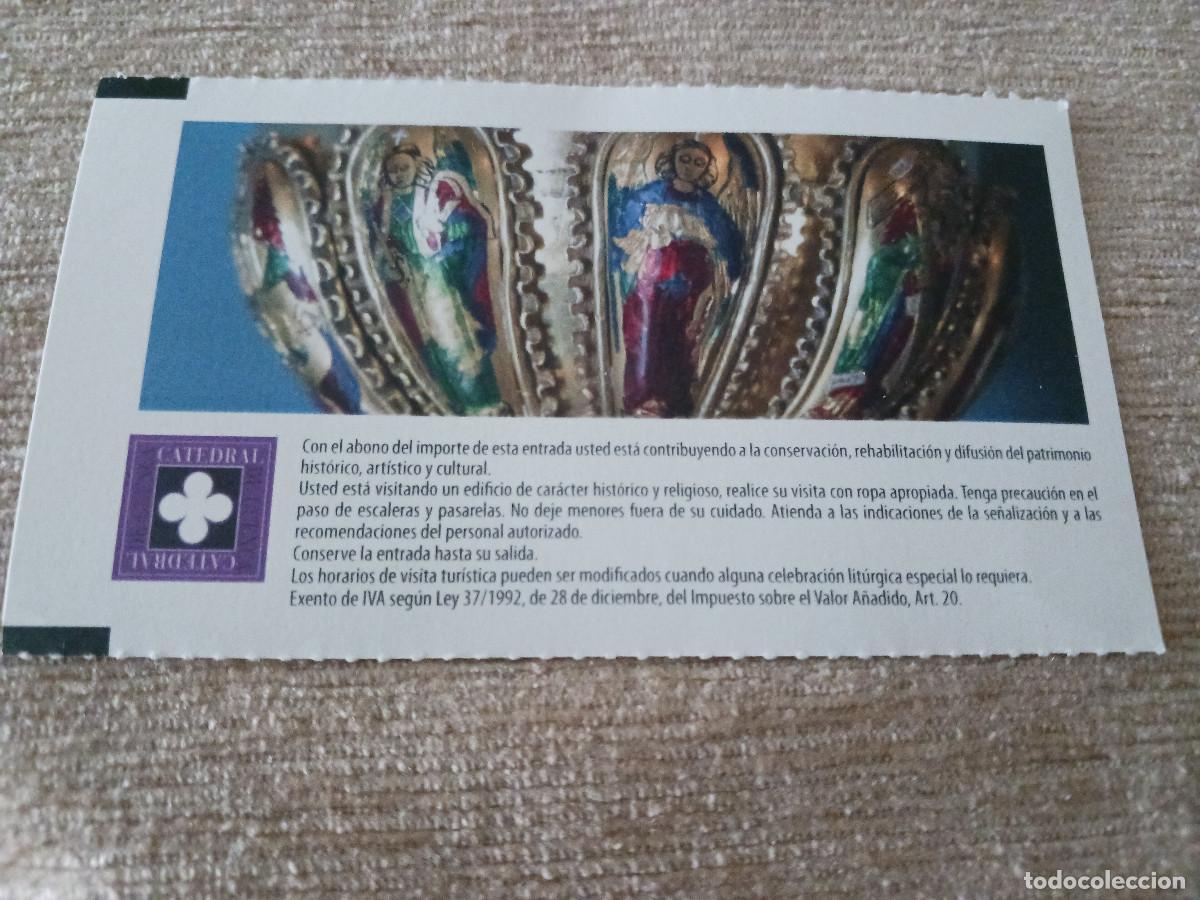 Folhetos de turismo: entrada a catedral de cuenca