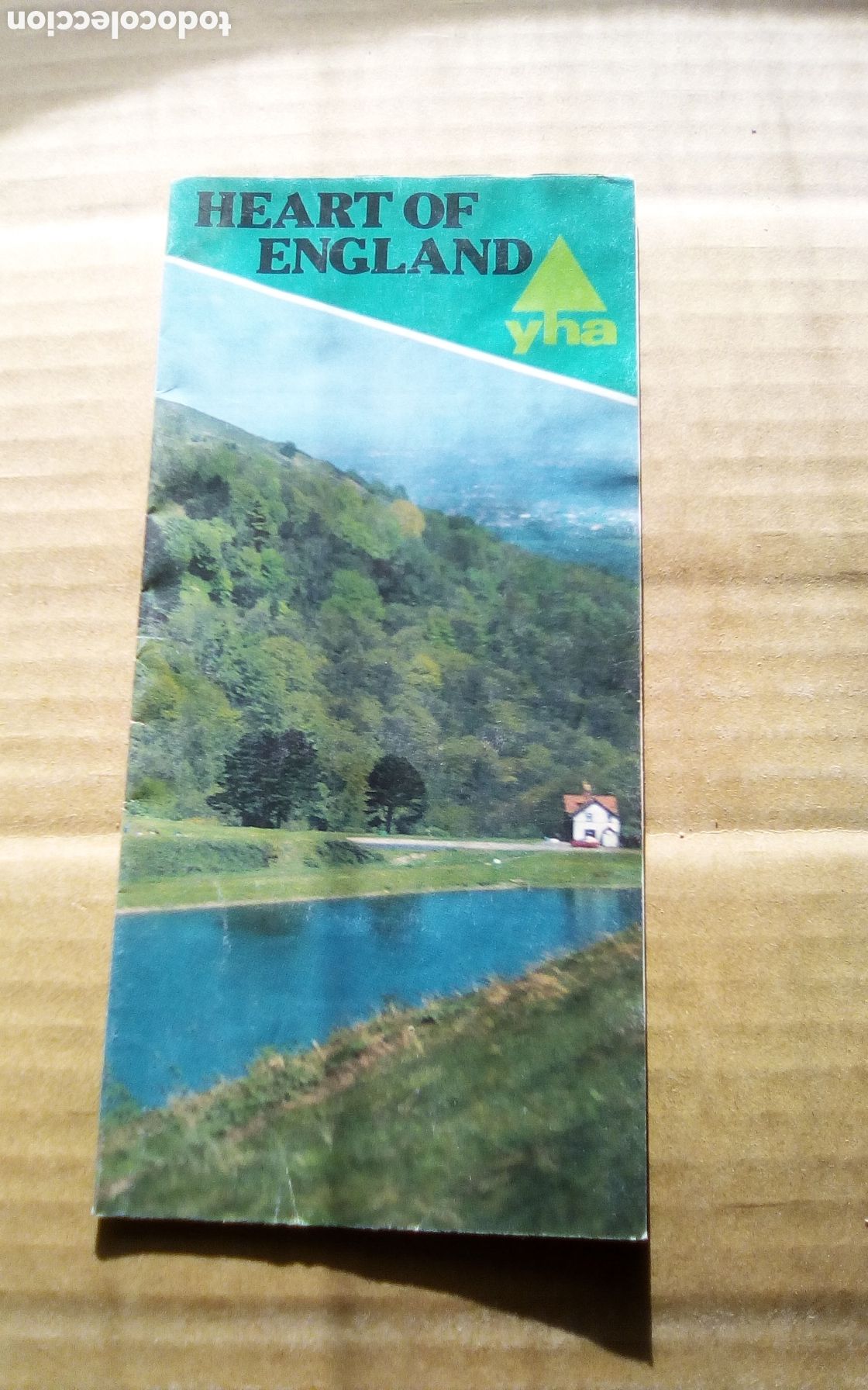 Travel Brochures: Folleto tur&iacute;stico. Heart of England. Yha 1988.