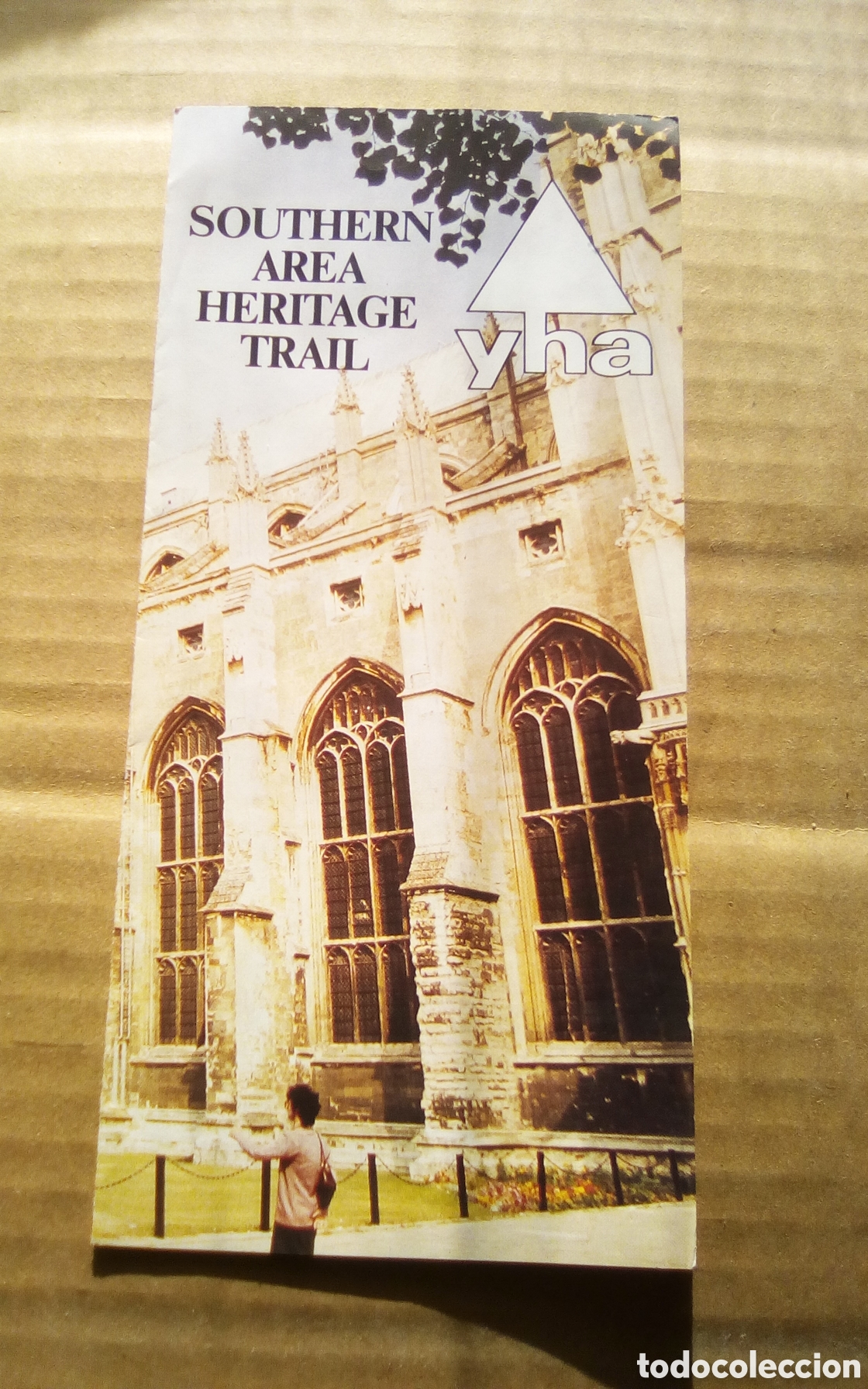 Travel Brochures: Folleto tur&iacute;stico. Southern area heritage trail. England. Yha 1988. Tr&iacute;ptico.