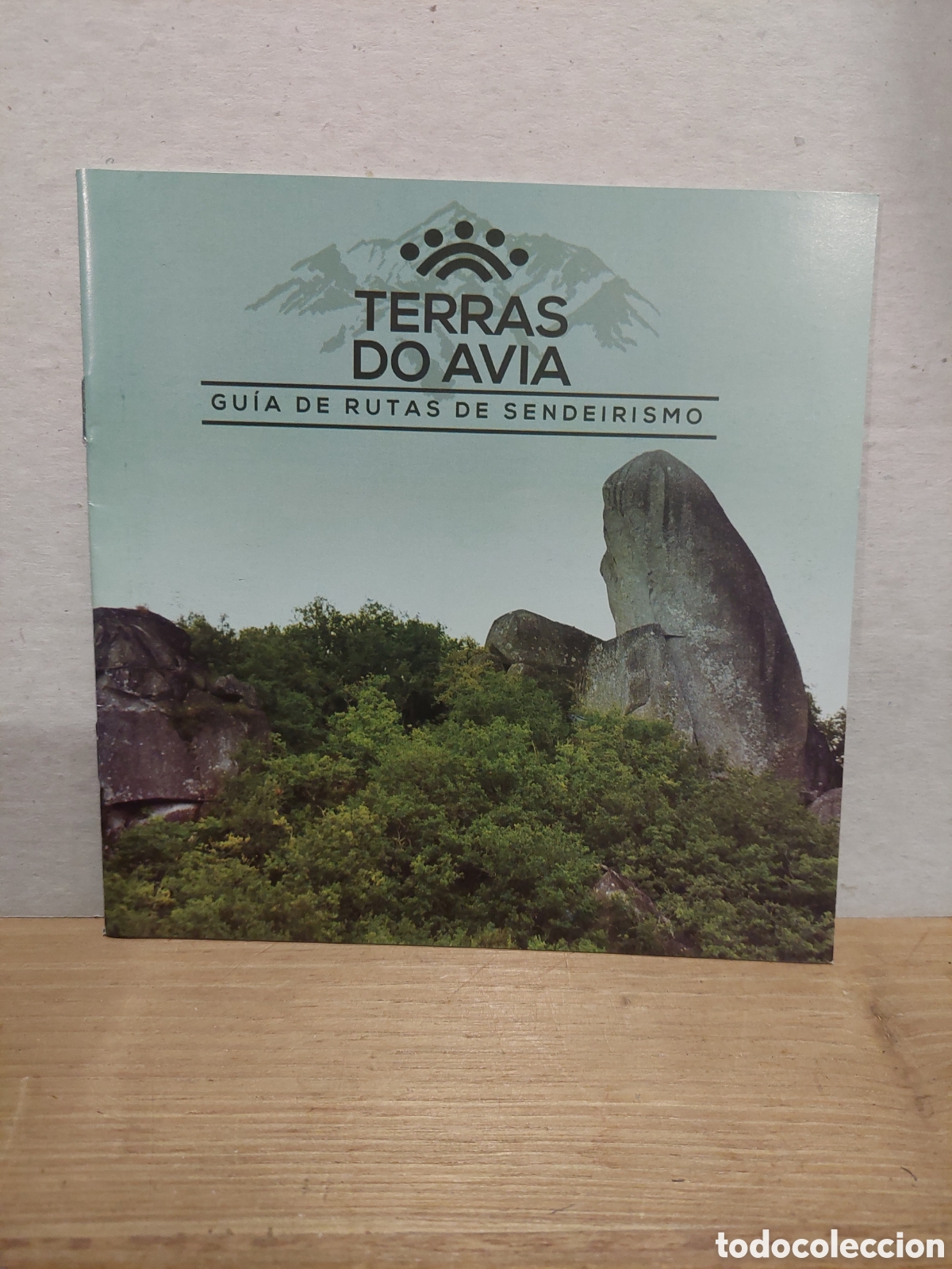 Travel Brochures: PLANIS SENDERISMO TERRAS DO AVIA orense ribadavia ,b&aacute;rbaras turismo Galicia