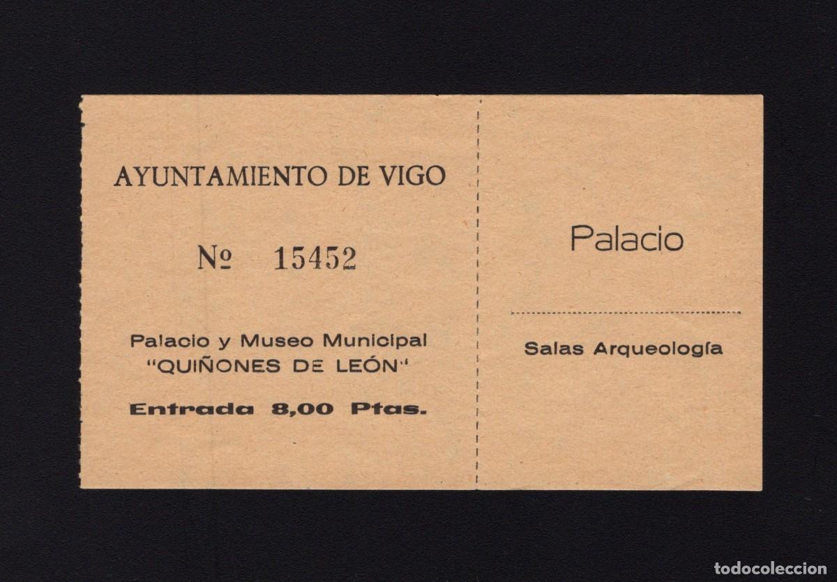 Tourismusbrosch&uuml;ren: Entrada visita Palacio y Museo Municipal. Qui&ntilde;ones de Le&oacute;n. Vigo septiembre 1976.