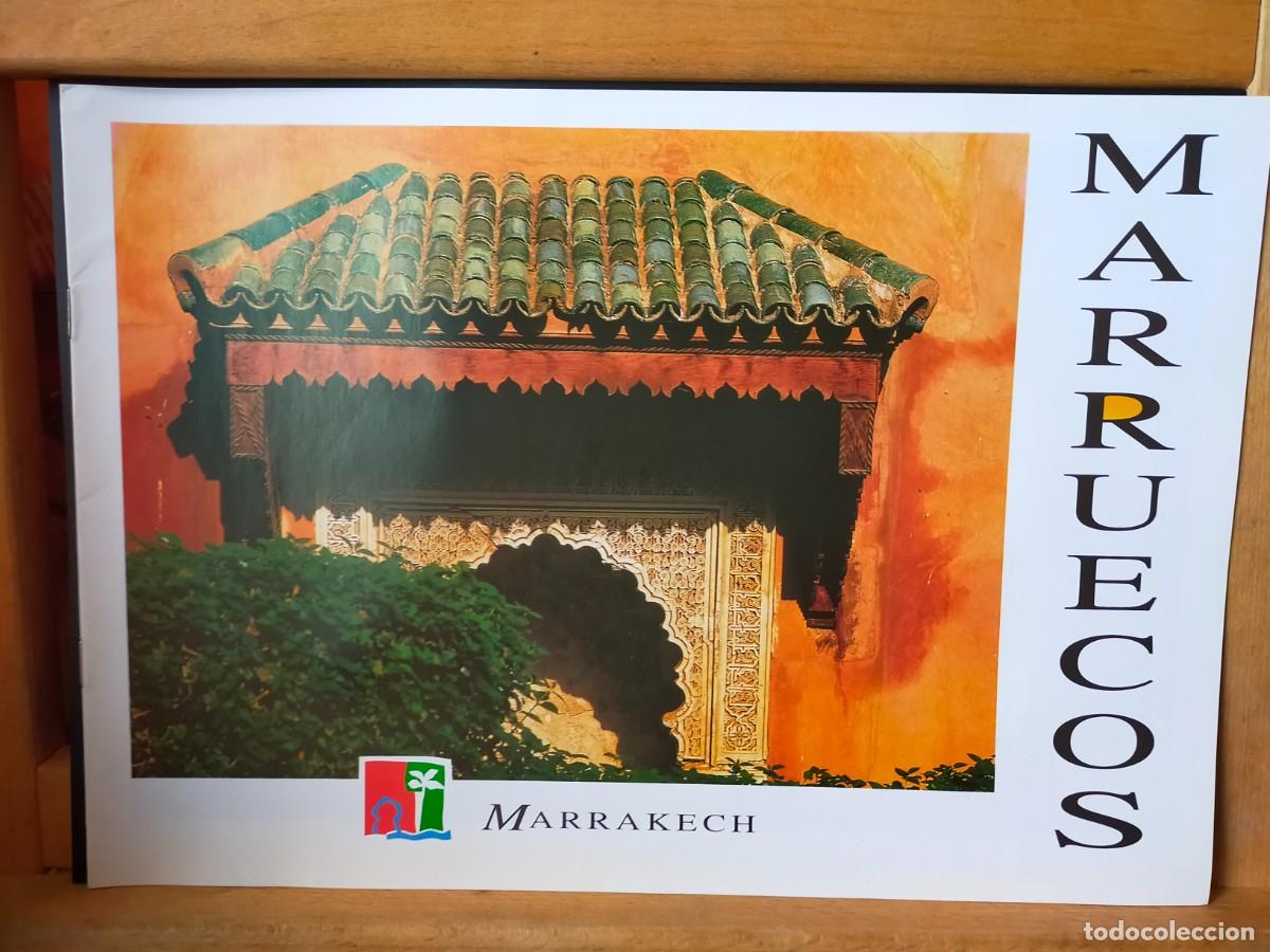 Folletos de turismo: MARRUECOS. MARRAKECH. OFICINA MARROQU&Iacute; DE TURISMO. RABAT - MARRUECOS. 15 P&Aacute;GS. CIRCA 2001