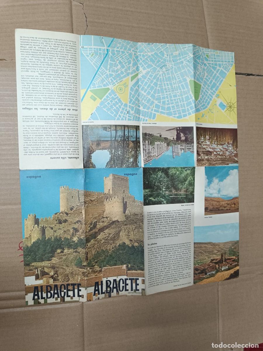 Folletos de turismo: ANTIGUO FOLLETO DE TURISMO DE ALBACETE, A&Ntilde;OS 60. EN FRANCES -P22