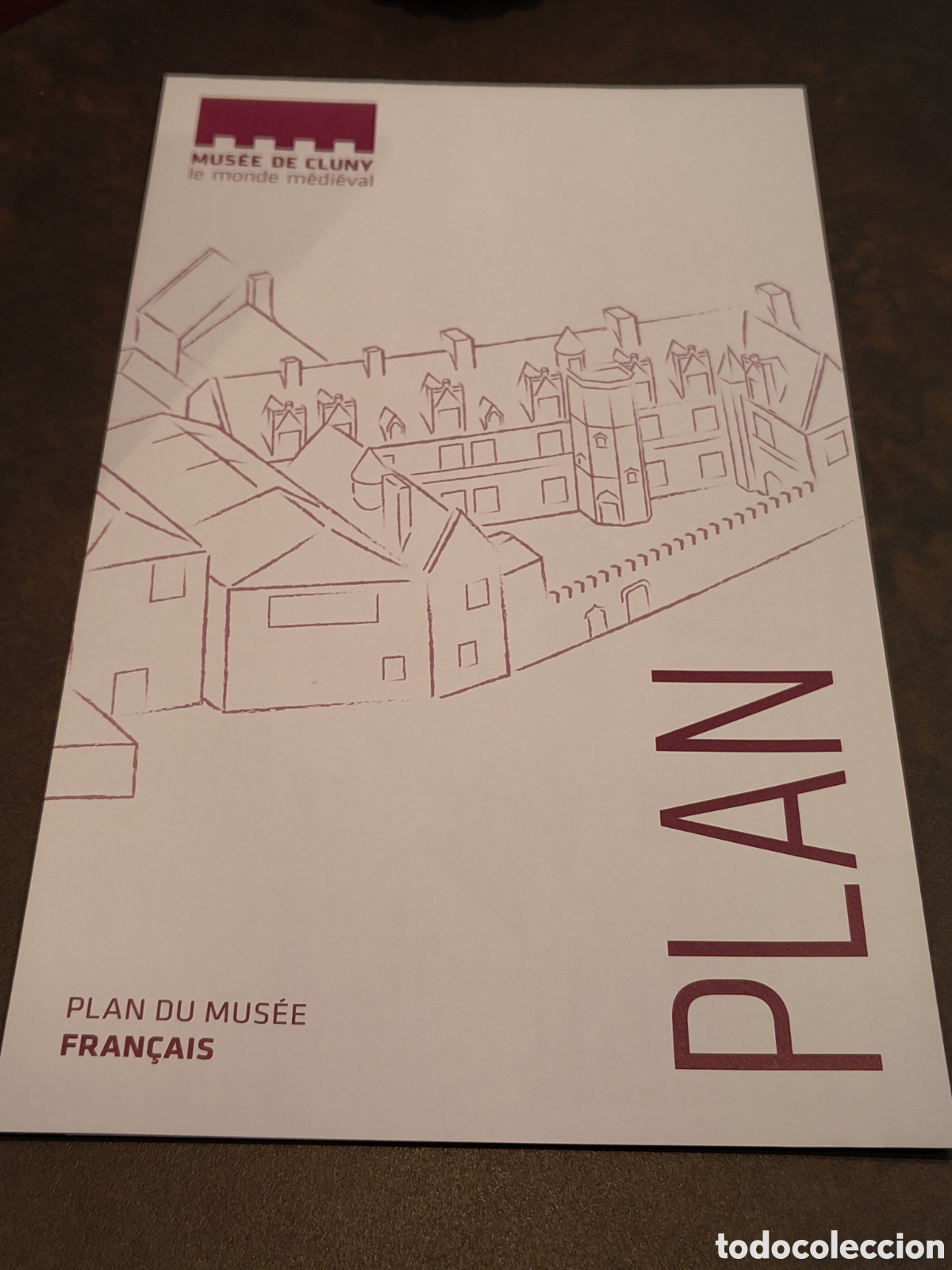 Folletos de turismo: MUSEE DE CLUNY. LE MONDE MEDIEVAL.PARIS. MAPA EN FRANCES