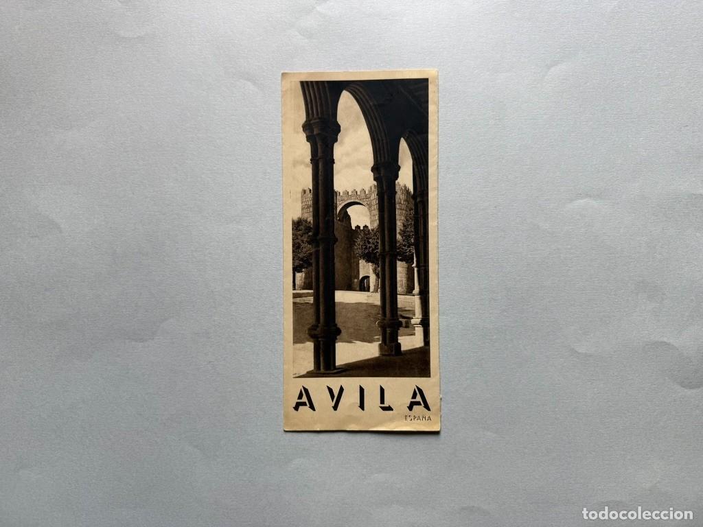 Folletos de turismo: Folleto tr&iacute;ptico de &Aacute;vila