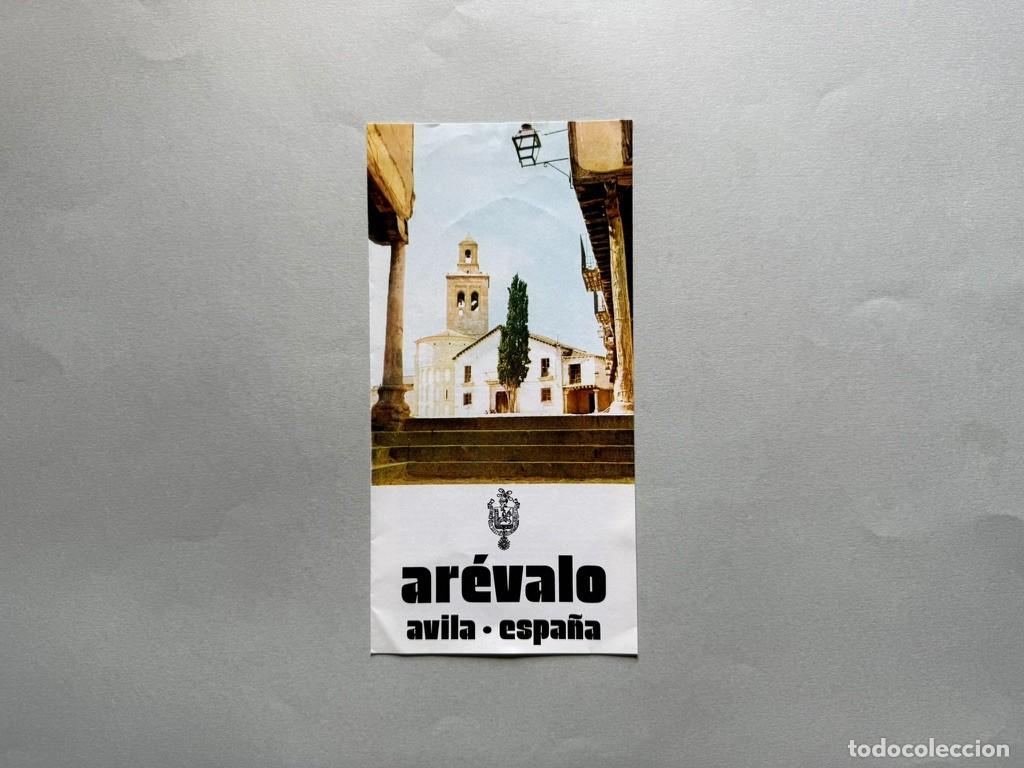 Folletos de turismo: Folleto tur&iacute;stico de Ar&eacute;valo (&Aacute;vila) &ndash; desplegable informativo ilustrado