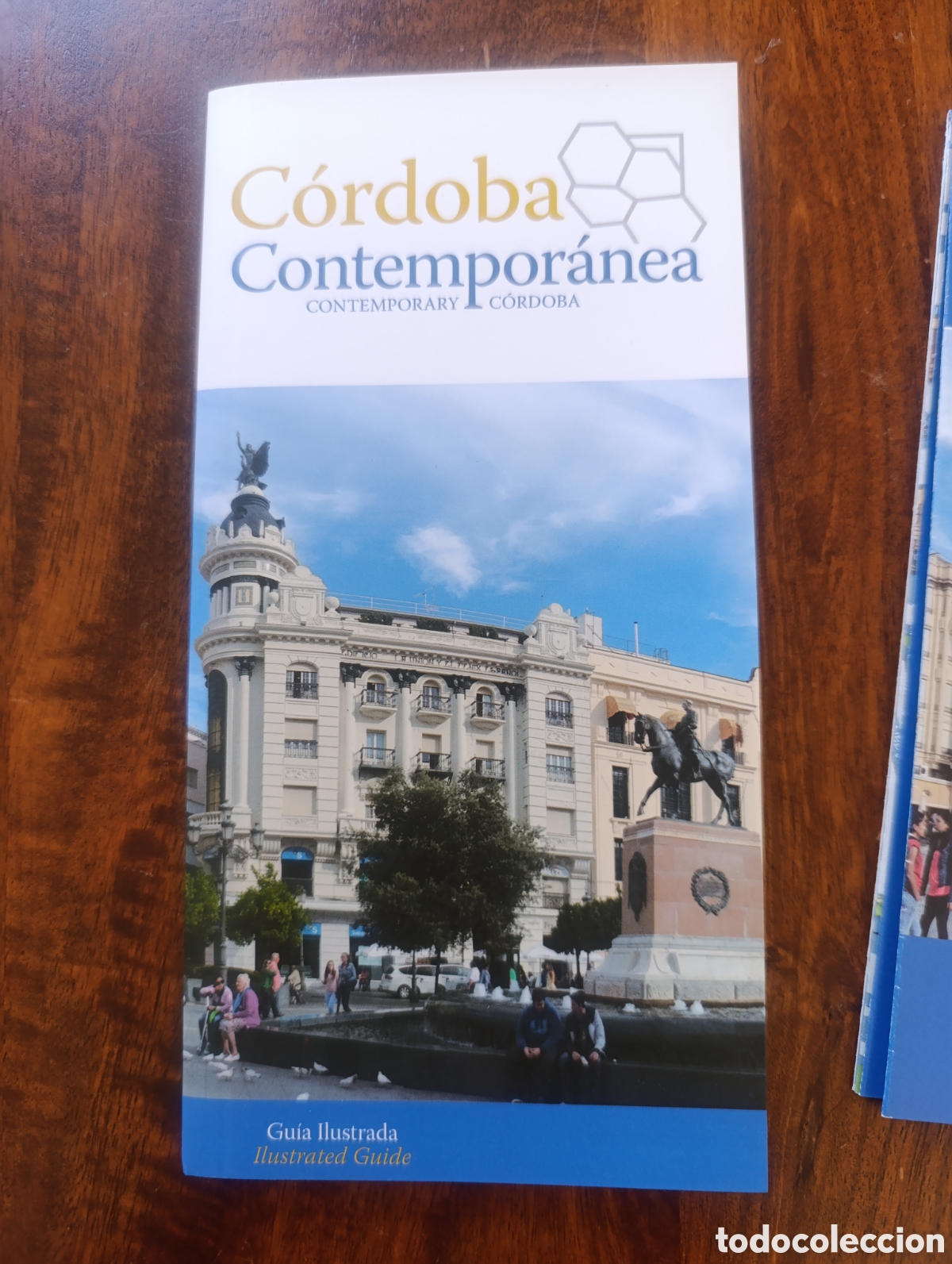 Folletos de turismo: Gu&iacute;a ilustrada C&oacute;rdoba Contenpor&aacute;nea