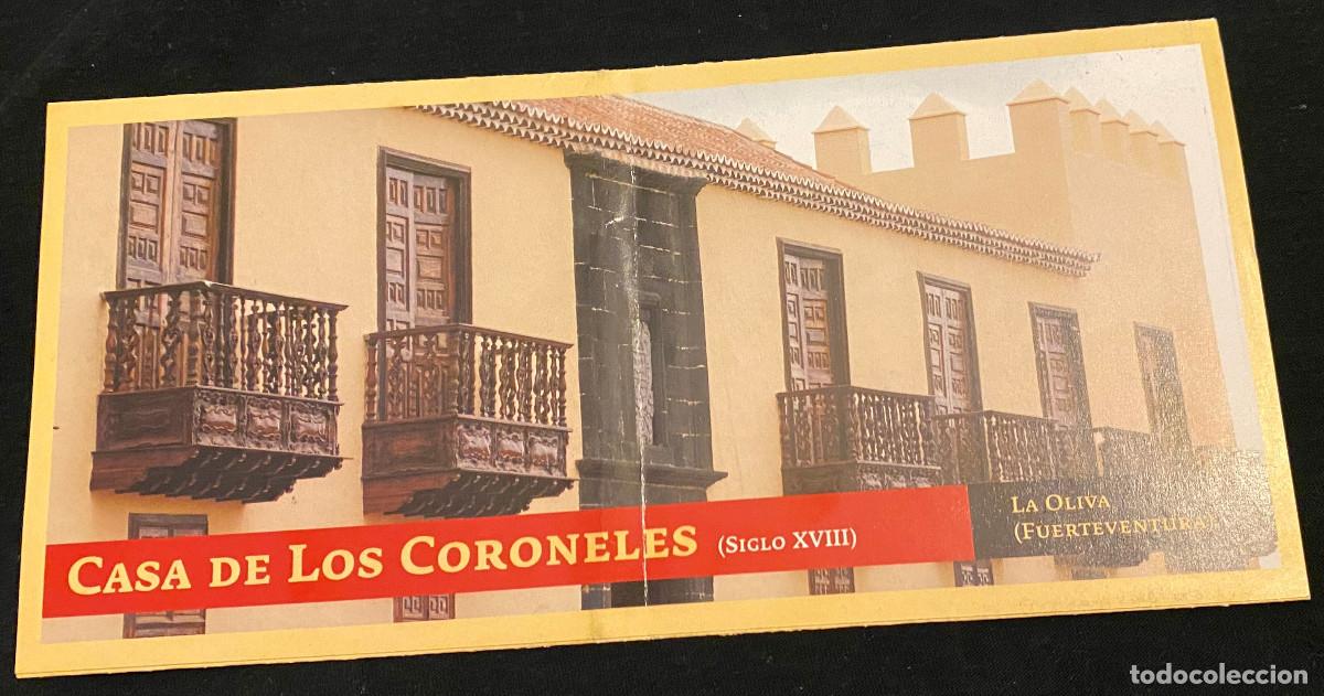 Folletos de turismo: Folleto tur&iacute;stico desplegable de La Casa de los Coroneles, Fuerteventura. En varios idiomas. 2012.