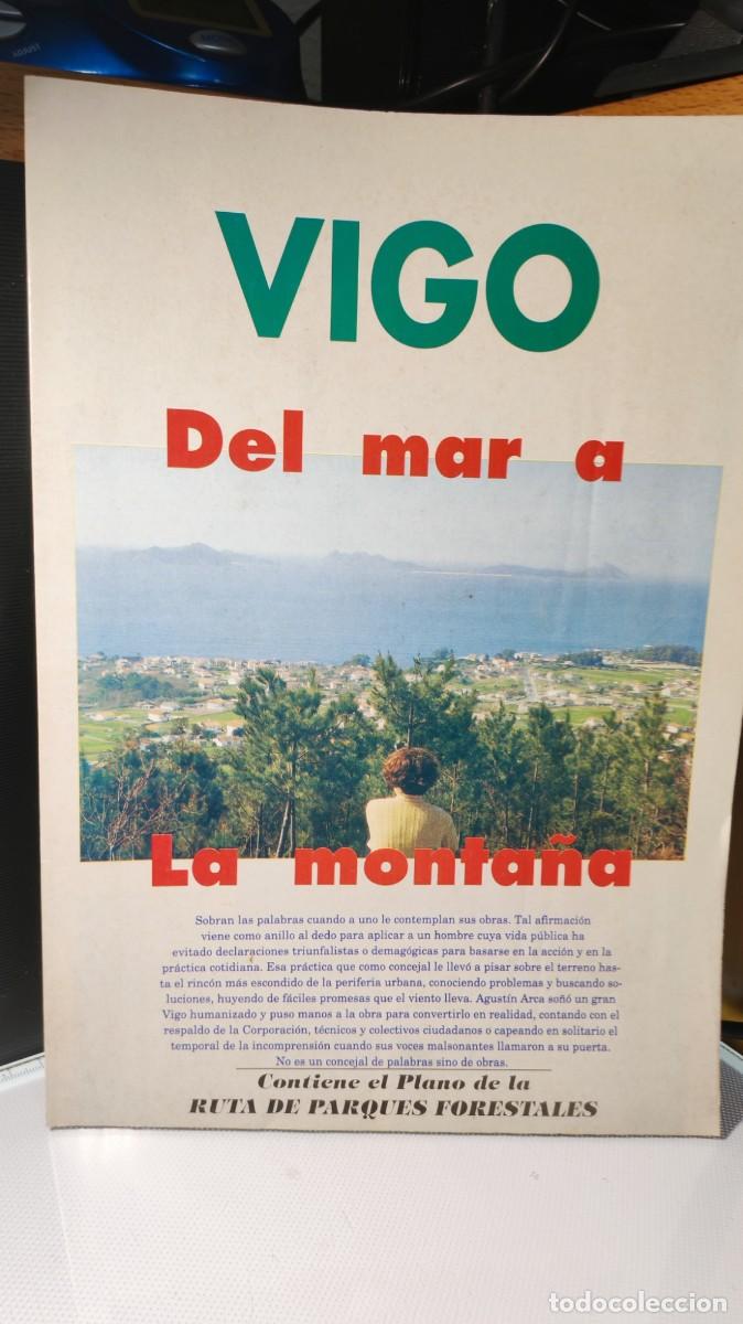 Folletos de turismo: &rdquo;Vigo. Del mar a la monta&ntilde;a&rdquo;.