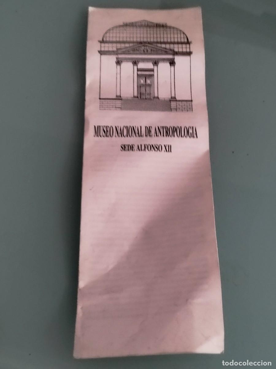 Folletos de turismo: Folleto del Museo Nacional de Antropolog&iacute;a de Madrid.