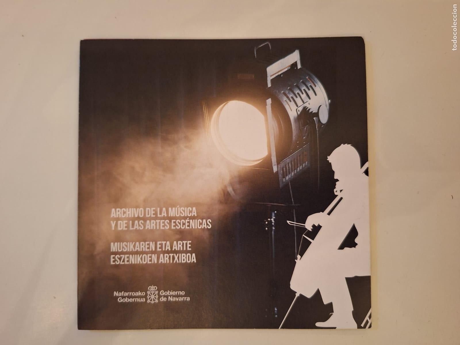 Folletos de turismo: Folleto Archivo de la m&uacute;sica y de las artes esc&eacute;nicas Navarra Documentaci&oacute;n Patrimonio