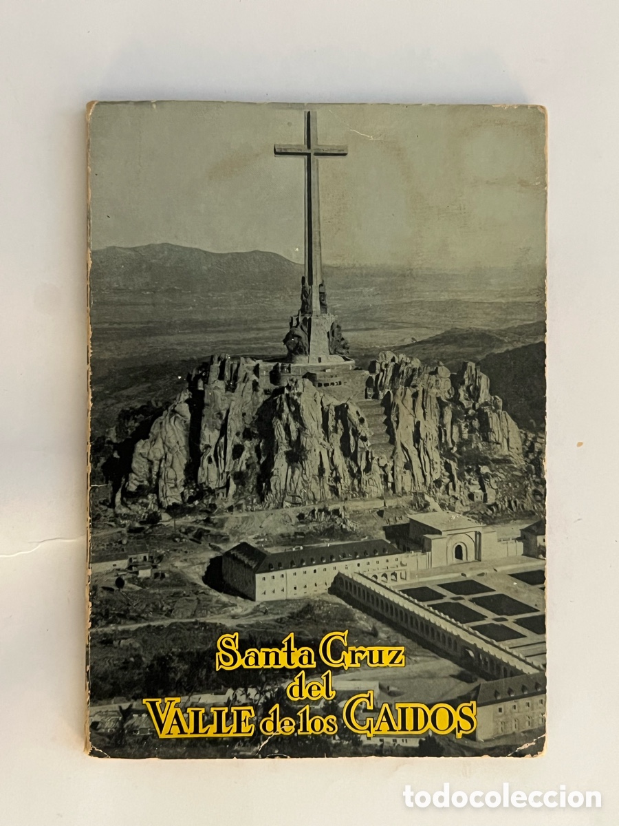 Folletos de turismo: SANTA CRUZ DEL VALLE DE LOS CA&Iacute;DOS (Madrid) Guia Tur&iacute;stica. Edita Patrimonio Nacional (a.1959)