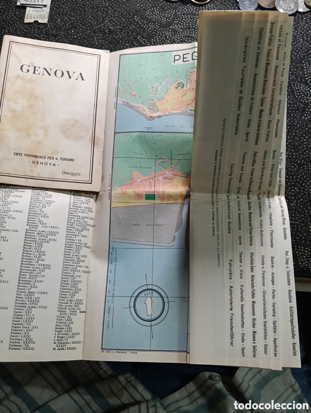 Folletos de turismo: Mapa de los a&ntilde;os 40-50 de G&eacute;nova para el turismo, muy bien presentado y conservado, plegado en acord