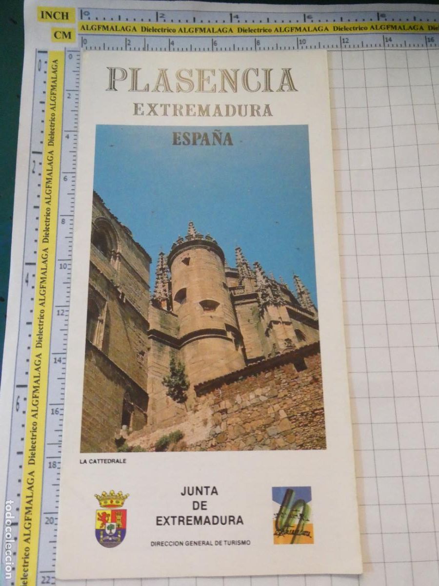 Folletos de turismo: FOLLETO TURISMO PLASENCIA C&Aacute;CERES EXTREMADURA