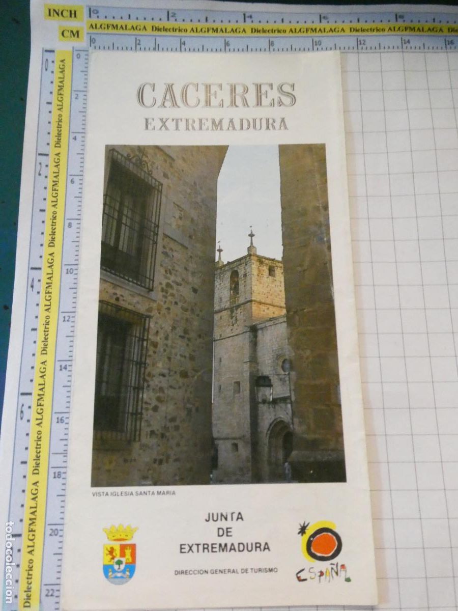 Folletos de turismo: FOLLETO TURISMO C&Aacute;CERES EXTREMADURA