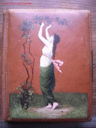 Fotografia antica: ALBUM MODERNISTA DE FOTOGRAF&Iacute;AS DEL SIGLO XIX EN PLENO CUERO REPUJADO CON DORADOS Y PINTADO A MANO