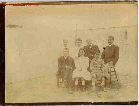 Fotografia antica: F130    FAMILIA LOVEL ?