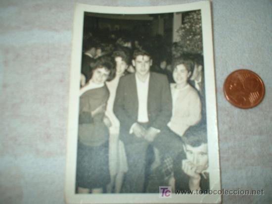 Fotograf&iacute;a antigua: antigua foto de un baile