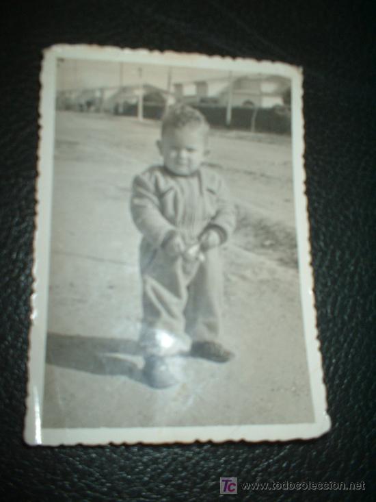 Fotograf&iacute;a antigua: foto de ni&ntilde;o piloto