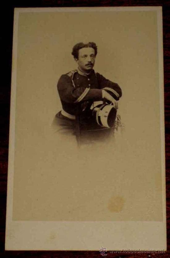 Antique Photography: ANTIGUA FOTOGRAFIA ALBUMINA DE MILITAR - A&Ntilde;O 1860 APROX - MIDE 10,5 X 6 CMS.