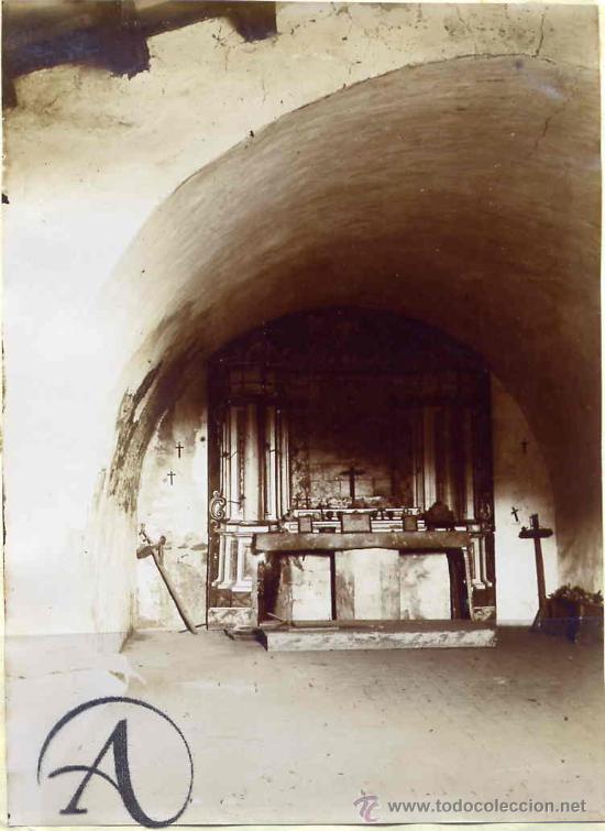 Fotografia antica: FOTO INTERIOR ERMITA SANTA MARGARITA, SANTA CREU D'OLORDRE.