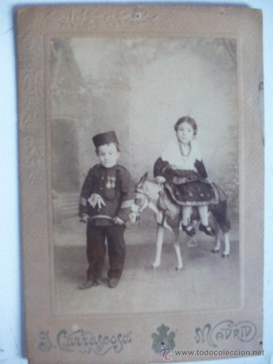 Antique Photography: FOTO DE NI&Ntilde;O VESTIDO DE SARGENTO DE INFANTERIA CONDECORADO CON MOCITA Y BURRO- SIGLO XIX.