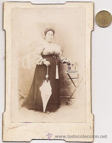 Fotograf&iacute;a antigua: Antigua foto en soporte de cart&oacute;n