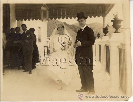Antique Photography: FOTOGRAFIA ORIGINAL PAREJA DE RECIEN CASADOS EN MASET DE CASTELLON