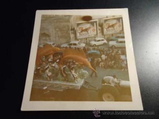 Fotograf&iacute;a antigua: ANTIGUA FOTOGRAFIA CARNAVAL DE CADIZ FOTO CARTEL CERVEZA AGUILA COCHES DE EPOCA