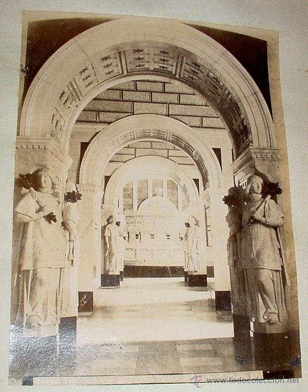 Fotografia antica: ANTIGUA FOTOGRAFIA ALBUMINA  - EL ESCORIAL -LOS HERALDOS (PONZANO) PANTEON DE INFANTES (C. HUERTA FO