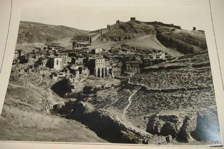 Antique Photography: ANTIGUA FOTOGRAFIA DE ALBARRACIN (TERUEL) - MIDE 46 X 34 CMS. CON PASPARTOUT Y 29 X 22 SIN PASPARTOU