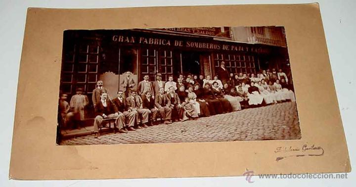 Fotografia antica: ANTIGUA FOTOGRAFIA ALBUMINA DE LA GRAN FABRICA DE SOMBREROS DE P&Agrave;JA Y CASTOR - FOTOGRAFIA AMBULANCIA