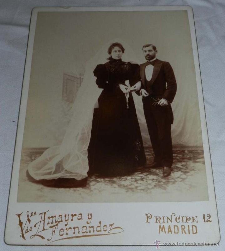 Fotografia antica: ANTIGUA FOTOGRAFIA ALBUMINA DE BODA, FOTOGRAFIA DE VIUDA DE AMAYRA Y FERNANDEZ, CALLE PRINCIPE 12 DE