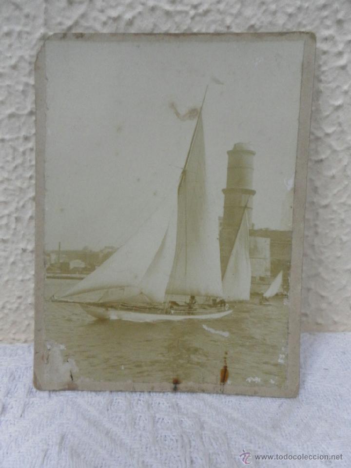 Antique Photography: Fotograf&iacute;a de barco y faro. Sobre cart&oacute;n
