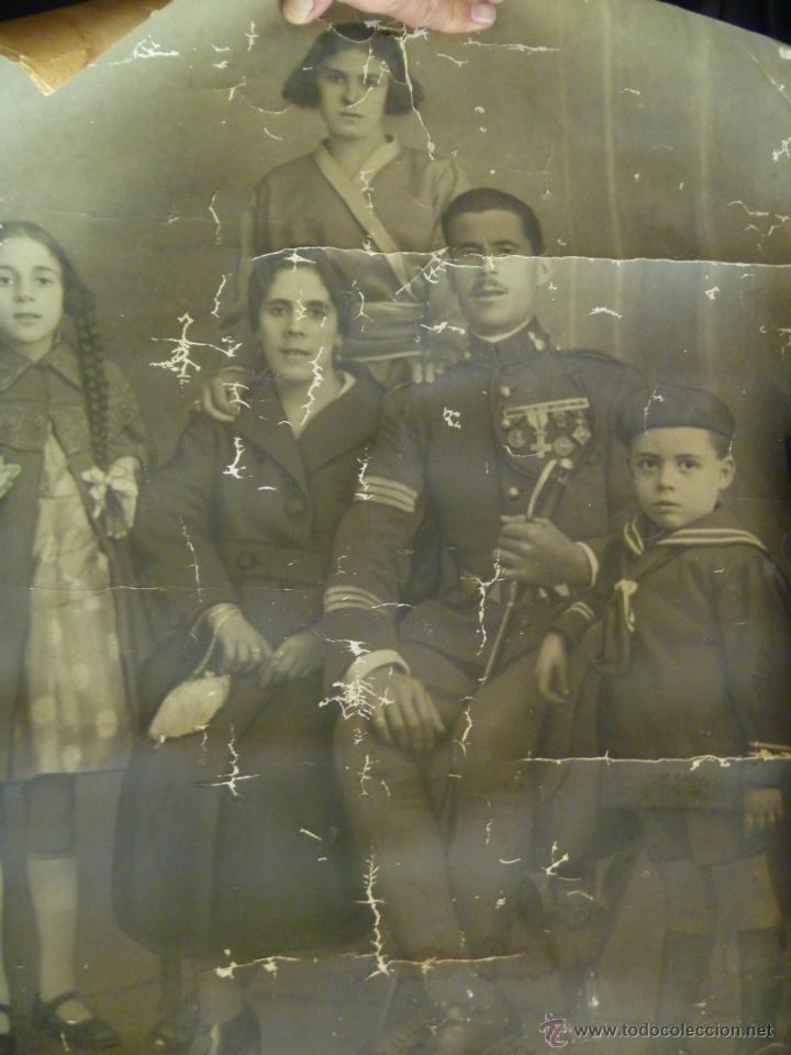 Fotograf&iacute;a antigua: SARGENTO ARTILLERIA MONTADA , CON FORRAJERA , SABLE , BARRITAS Y MEDALLAS , SIGLO XIX . 46 x 60 CM